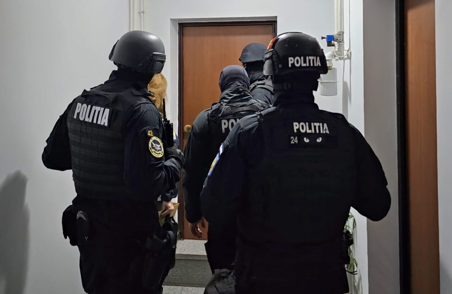 Procurorii DIICOT au descins marți la locuința unui român din Constanța, într-un dosar care implică acte de sabotaj asupra unei nave aparține marinei germane