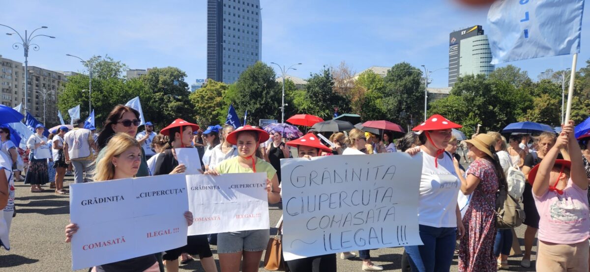 Protest în fața Palatului Cotroceni al sindicatelor din învățământ: semnal de alarmă asupra măsurilor Guvernului Miercuri, în fața Palatului Cotroceni, zeci de cadre didactice, membri ai sindicatelor din învățământ, au ieșit în stradă pentru a-și exprima nemulțumirea față de măsurile politice luate de Guvern în încercarea de a reduce deficitul bugetar