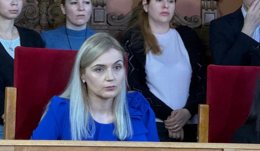 Dosar extrem de sensibil la Curtea de Apel București: Avocata AUR cere suspendarea numirii lui Dacian Dragoș la CCR La Curtea de Apel București se află astăzi în prim-plan un proces care pune în joc nu doar caractere și cariere, ci și echilibrul de puteri în România