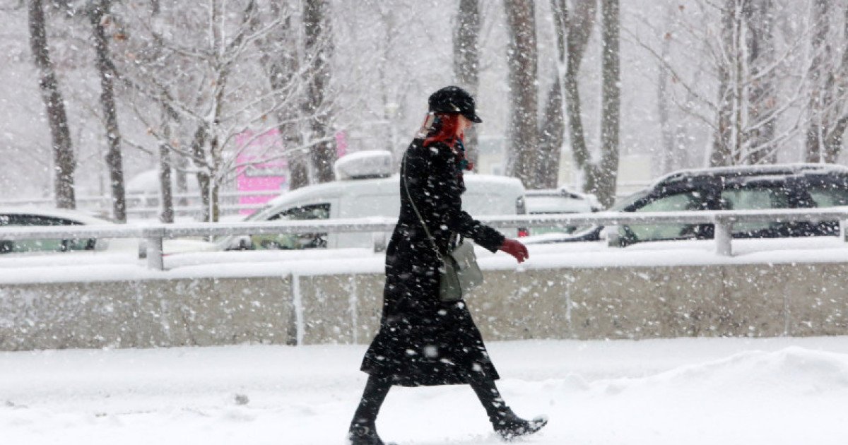 Ninsori și ger în București: Previziuni alarmante pentru următoarele zile Administrația Națională de Meteorologie (ANM) avertizează populația din București că vremea se va strica considerabil în această săptămână
