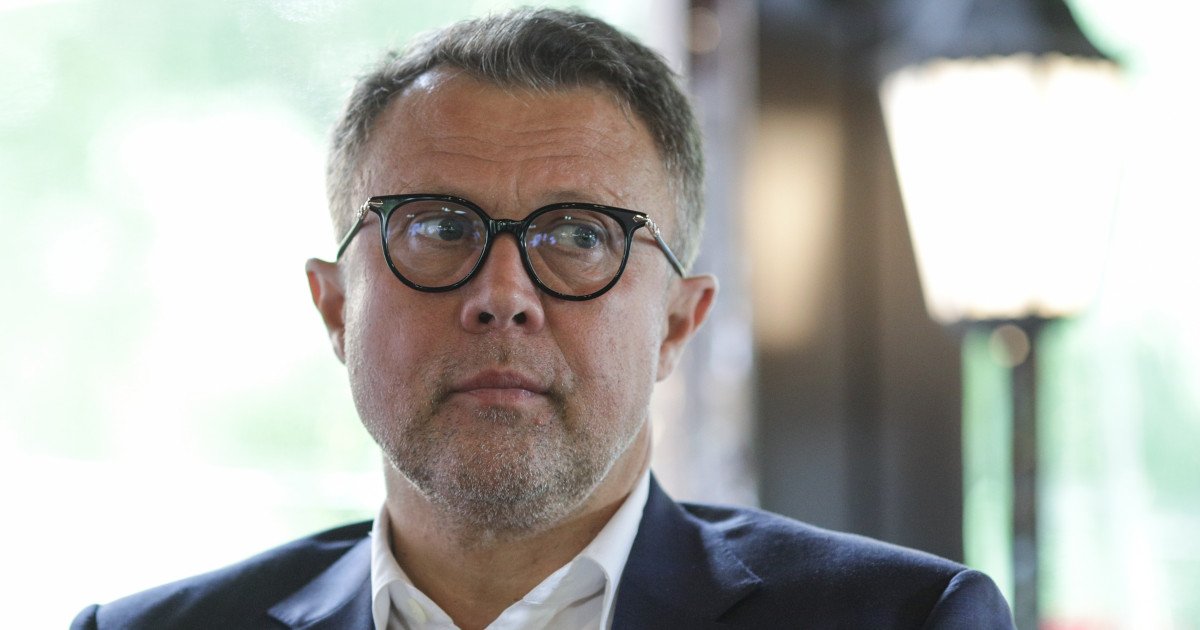 Dan Ostahie: România se îndreaptă spre recesiune tehnică Omul de afaceri Dan Ostahie a tras un semnal de alarmă, joi seara, în cadrul emisiunii „Jurnalul de Seară” de la Digi24