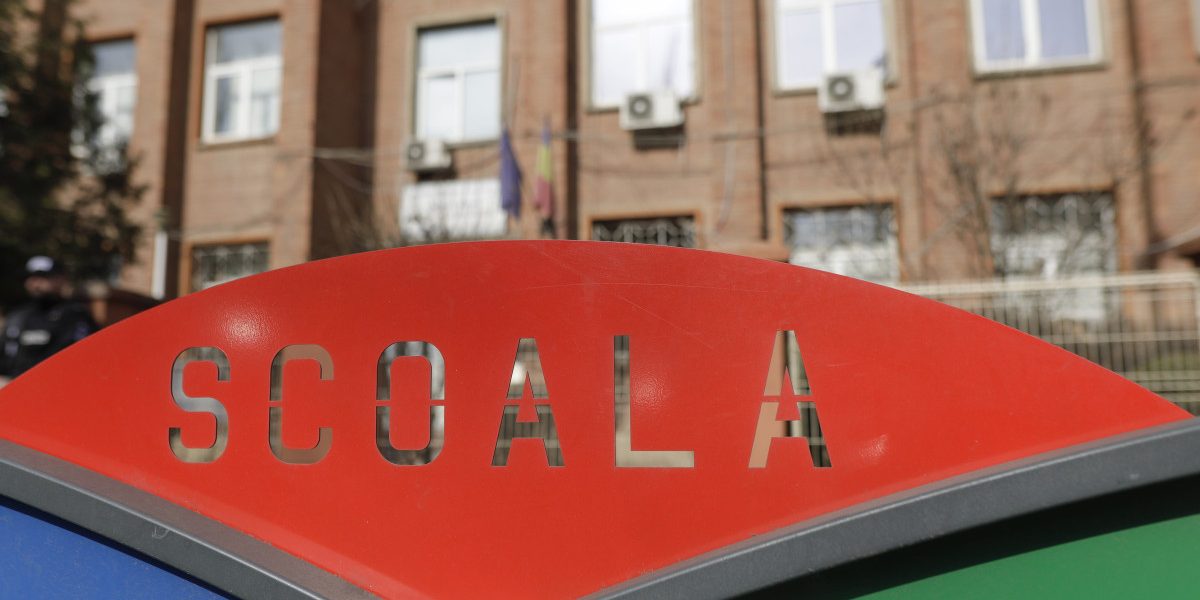 ZDg0Nzg3YjEzOTA2MmMxZmEyMzhkNjgxMGZh.thumb_.jpg - StiriAlese