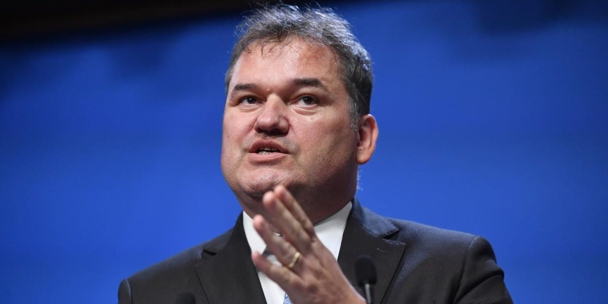 Reforma administrației: 20.000 de angajați din ministere, eliminați!