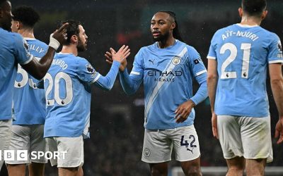 Lupta pentru supraviețuire: Nottingham Forest și Wolves se împotmolesc într-un meci fără goluri Într-un meci esențial pentru ambele echipe, Nottingham Forest și Wolverhampton Wanderers au terminat la egalitate, 0-0, într-o partidă care nu a reușit să aducă emoții și spectacol pe terenul stadionului City Ground
