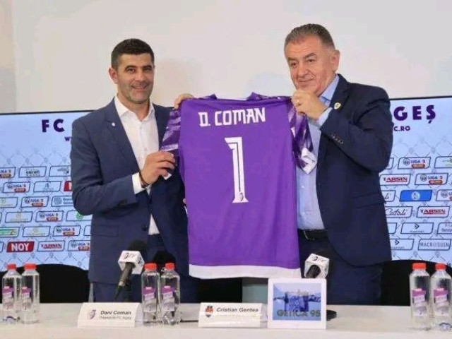 aD01YzFiY2U2ZTRlNWUyZGU0MmQxZmNjMThiYjU5NzAwZA.thumb_.jpg - StiriAlese