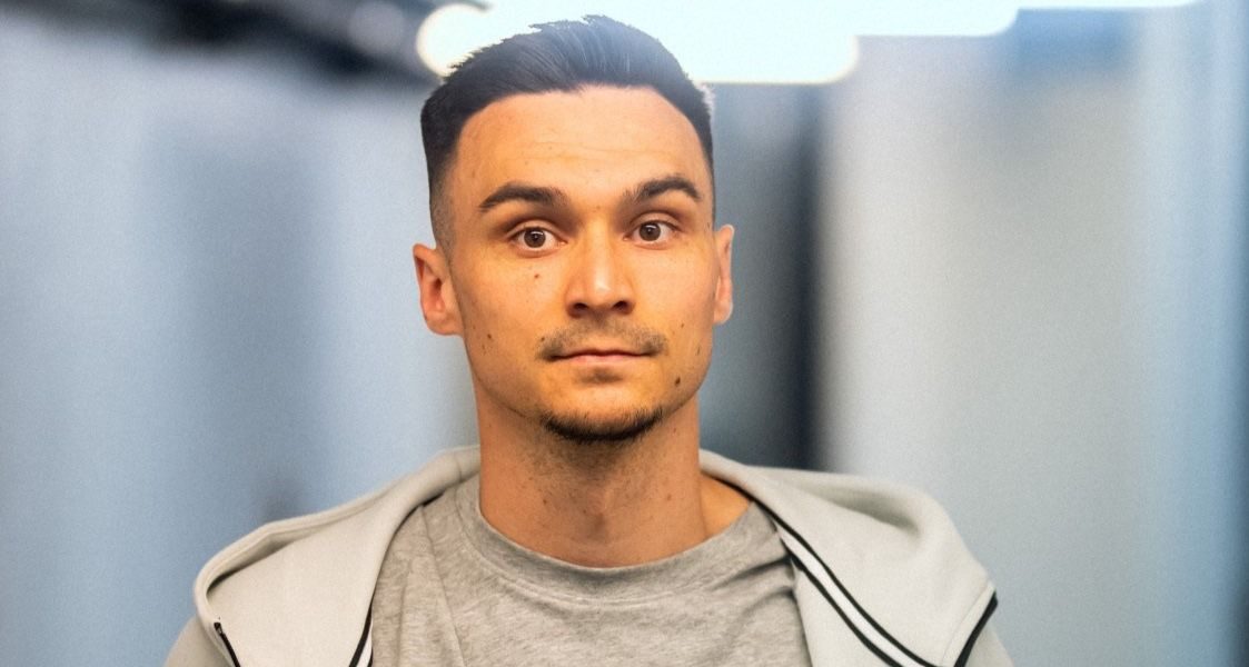 adrian-sut-deschidere.JPG - StiriAlese