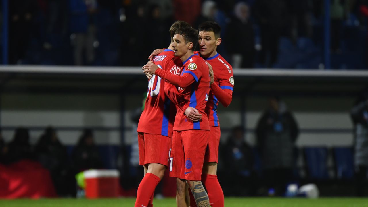 FCSB pierde un jucător cheie după o accidentare gravă: „Nu este bine!”