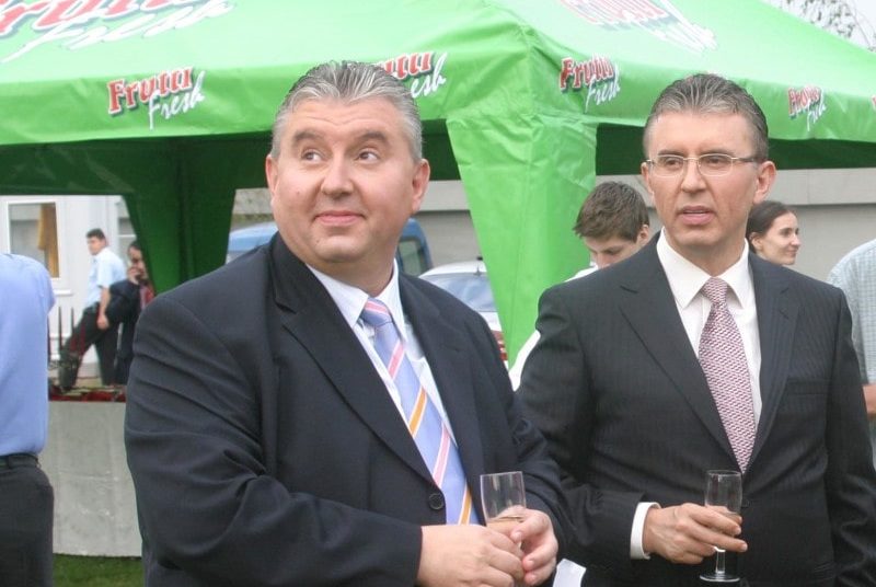 Sorin Grindeanu atacă dur fostul premier Ludovic Orban, acuzații grave privind o presupusă intervenție în cazul fraților Micula Liderul PSD, Sorin Grindeanu, a lansat miercuri o serie de acuzații extrem de grave la adresa fostului premier liberal Ludovic Orban, în cadrul unui interviu acordat G4Media.ro