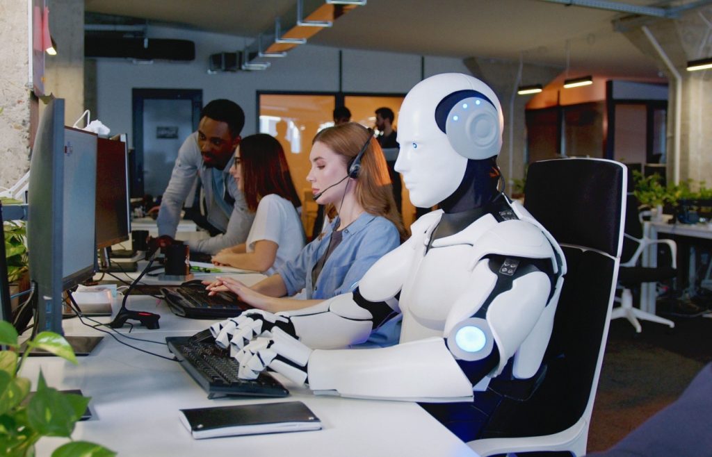 Viitorul muncii de birou în fața unei revoluții tehnologice iminente: AI-ul pregătit să transforme radical profesiile „white-collar” Un nou capitol în epoca digitală se află la orizont, promisiunea unui viitor în care inteligența artificială (AI) va deveni un factor determinant în modul în care muncim