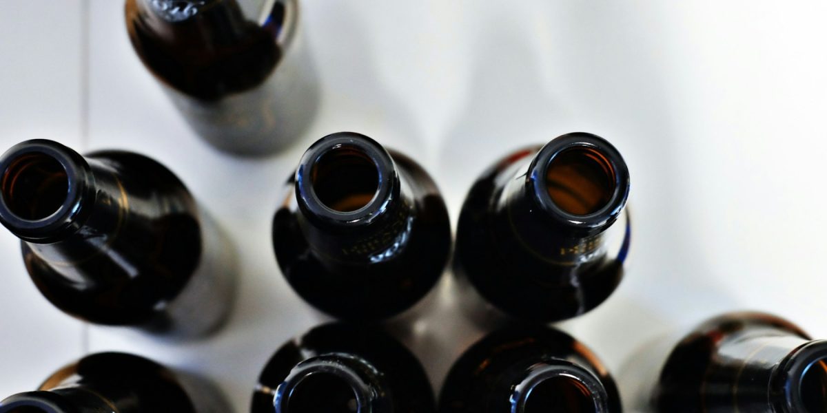 alcool-sticle-goale.jpg - StiriAlese