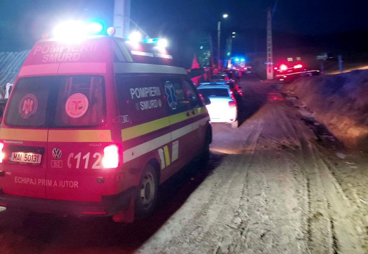 Tragedie în județul Sibiu: doi copii morți în apele unui pârâu, familia având o istorie dureroasă a deceselor O tragedie cutremurătoare zguduie localitatea Chirpăr, în județul Sibiu, unde, într-un moment de neatenție, doi frați de șase și nouă ani și-au pierdut viața înecați în apele unui pârâu