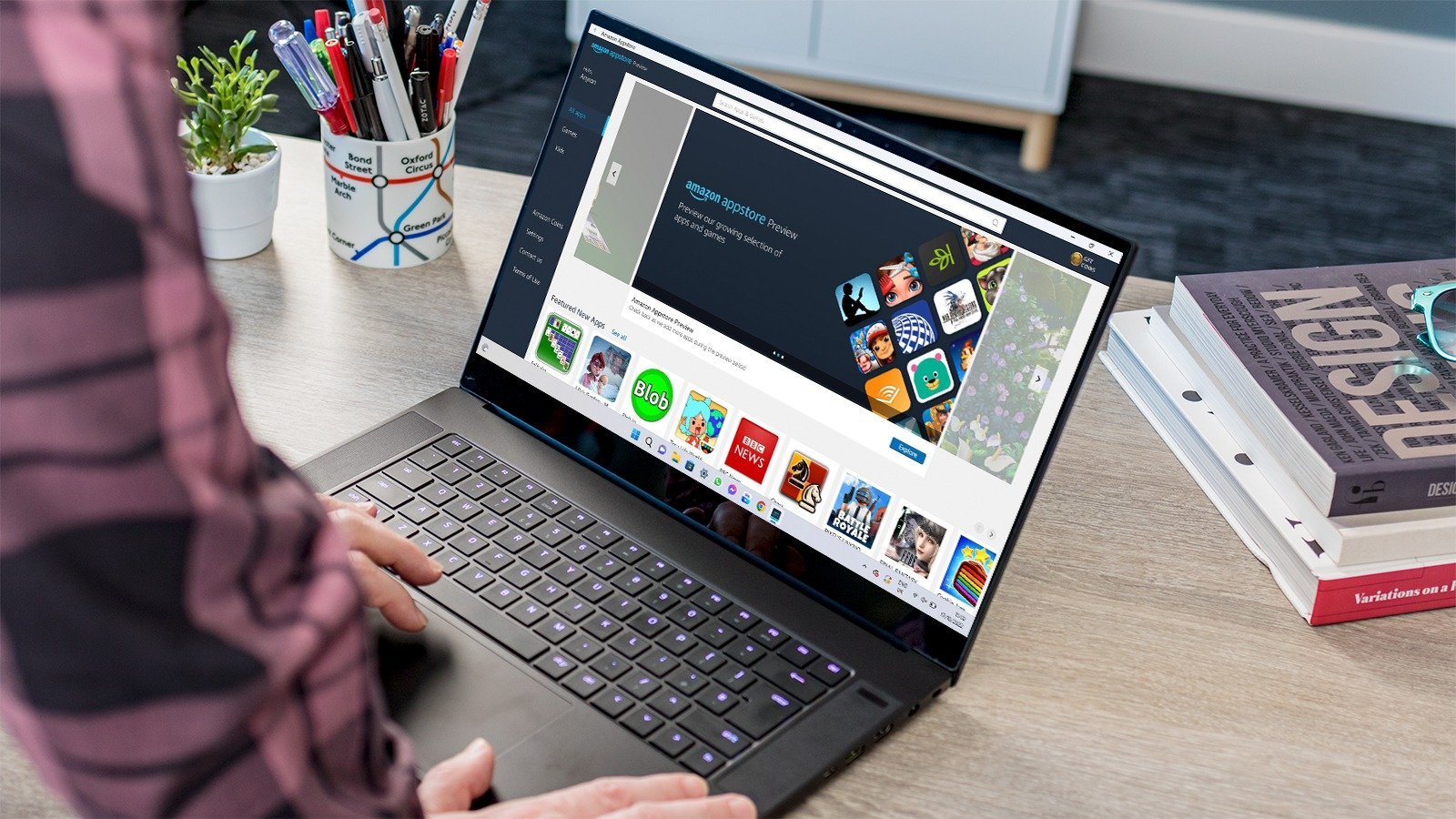 Dacă te confrunți cu un PC cu Windows care pornește lent sau se blochează câteva secunde după logare, problema poate fi în parte legată de aplicațiile care pornesc automat odată cu sistemul de operare