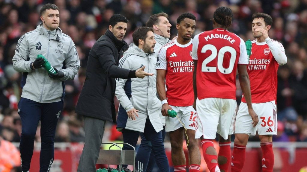 Tensiune maximă în Premier League: Meciuri decisive pentru titlu Premier League se află într-un moment crucial al sezonului 2025/26, cu trei confruntări deosebit de importante care ar putea determina viitoarea câștigătoare a titlului