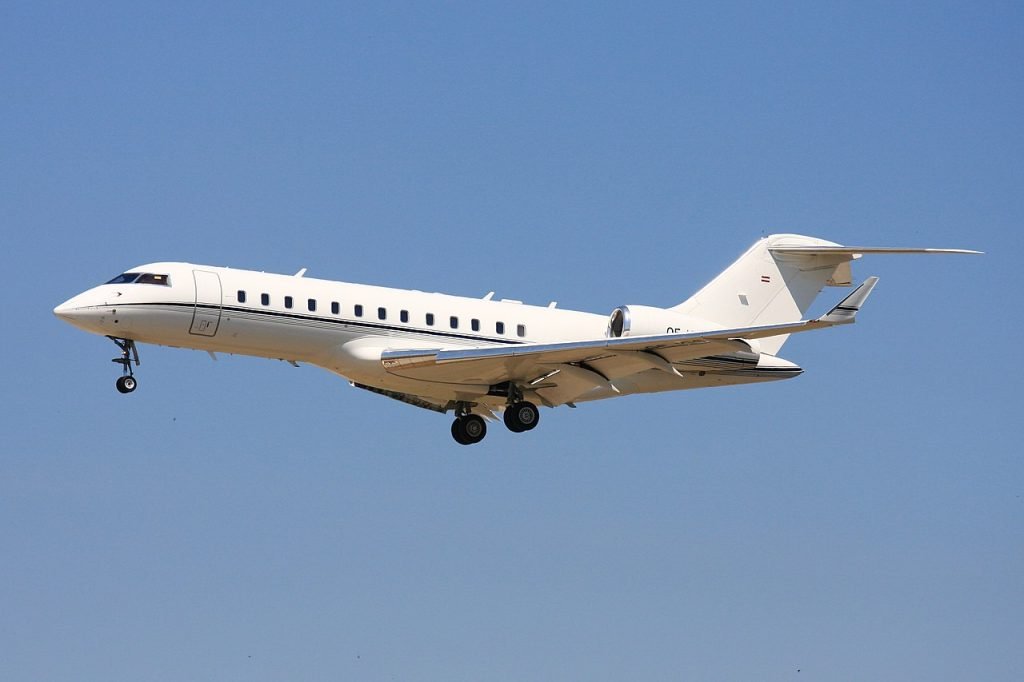Nicușor Dan, primarul general al Capitalei, a efectuat recent o vizită în Statele Unite ale Americii, deplasare realizată cu un avion privat de tip Bombardier Global 6000, închiriat de la compania Țiriac Air