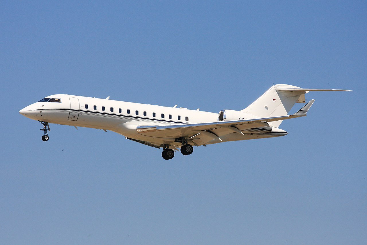 Nicușor Dan, primarul general al Capitalei, a efectuat recent o vizită în Statele Unite ale Americii, deplasare realizată cu un avion privat de tip Bombardier Global 6000, închiriat de la compania Țiriac Air