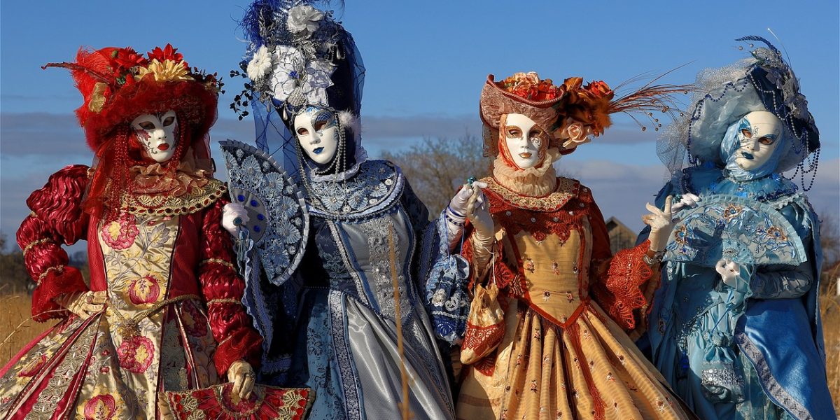 carnaval-masti-spectacol.jpg - StiriAlese