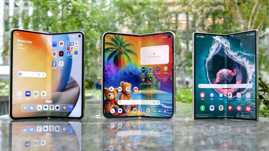 Piața telefoanelor inteligente pliabile se îndreaptă rapid spre o nouă etapă de maturizare, iar tendințele indică o schimbare clară în preferințele consumatorilor și în strategiile producătorilor