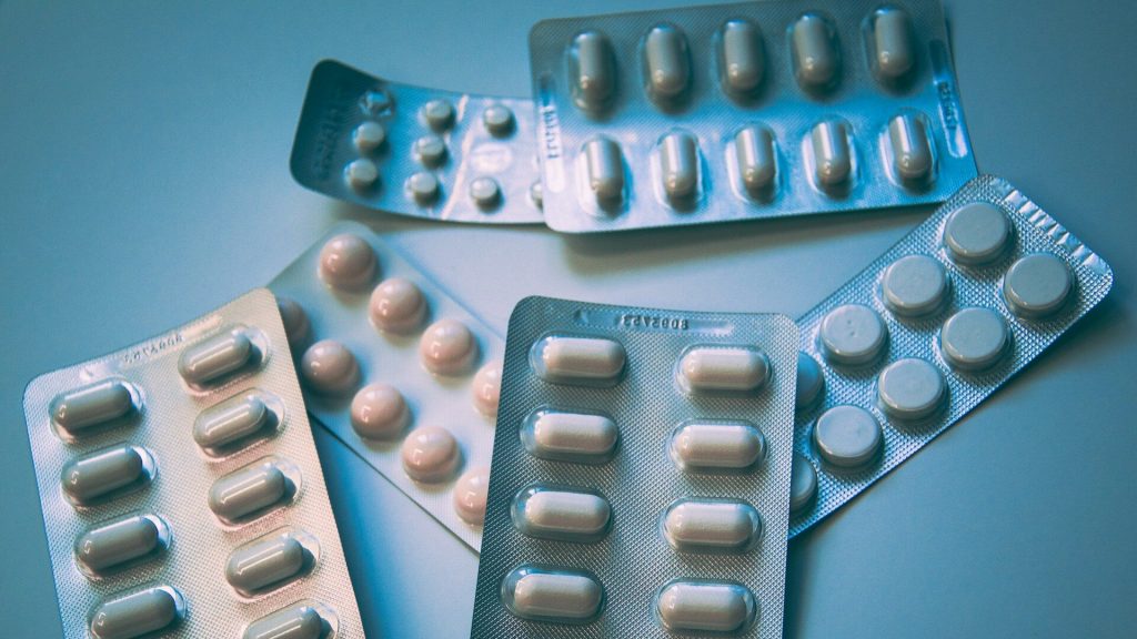 Bucureștiul face pași concreți pentru gestionarea responsabilă a medicamentelor expirate, o problemă tot mai acută în contextul creșterii conștientizării privind impactul asupra sănătății și mediului