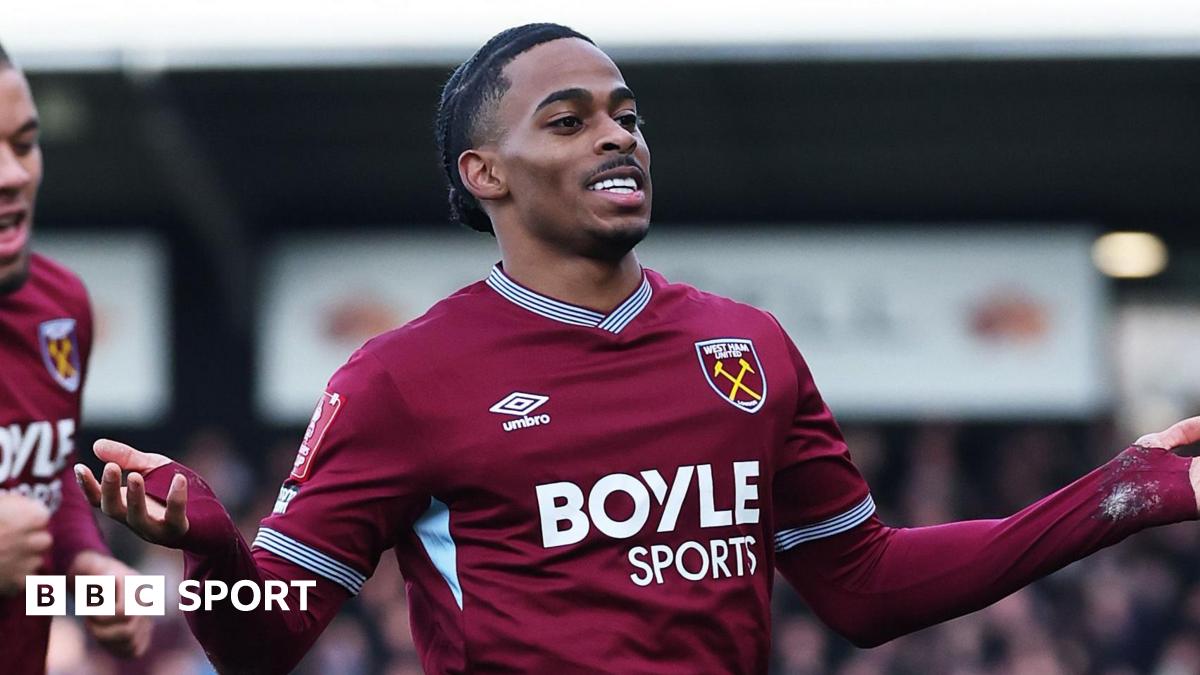 Crysencio Summerville salvează West Ham în prelungiri Crysencio Summerville a fost eroul serii pentru West Ham, reușind să marcheze golul victoriei în minutul 95, în meciul de FA Cup împotriva echipei din League One, Burton Albion