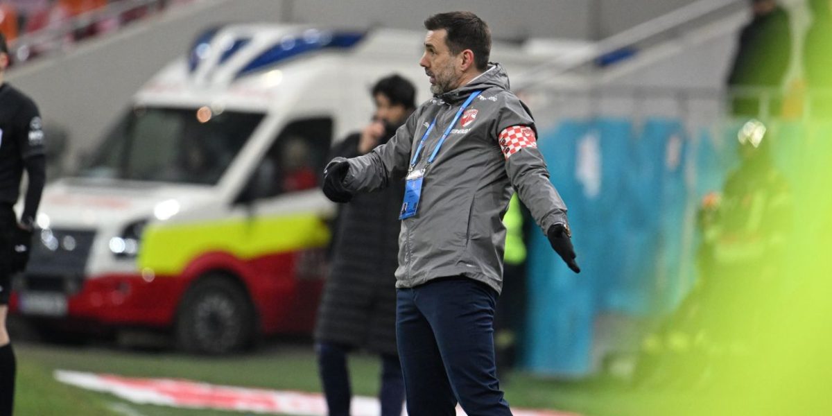 dinamo-bucuresti-universitatea-craiova-superliga-superbet-9022026.jpg - StiriAlese