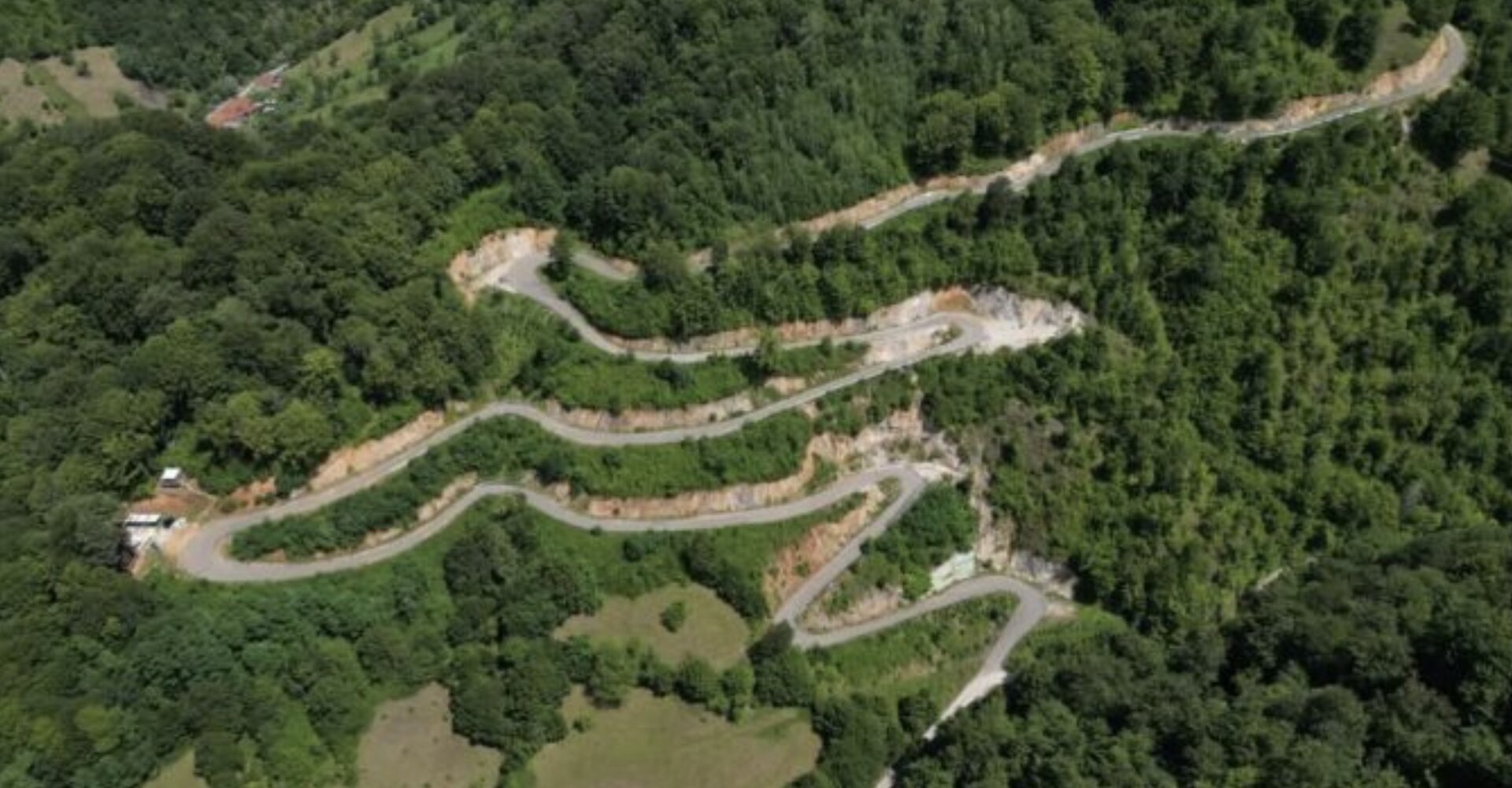 Județul Timiș pregătește cea mai mare investiție din ultimii ani în infrastructura sa rutieră, o sumă impresionantă destinatului pentru refacerea și extinderea drumurilor montane