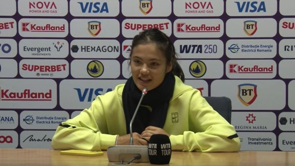 Emma Răducanu, în prim-plan la Transylvania Open: O posibilă finală cu Sorana Cîrstea Emma Răducanu, tânăra jucătoare britanică de origine română, a vorbit recent despre șansele de a se confrunta cu Sorana Cîrstea în finala turneului Transylvania Open