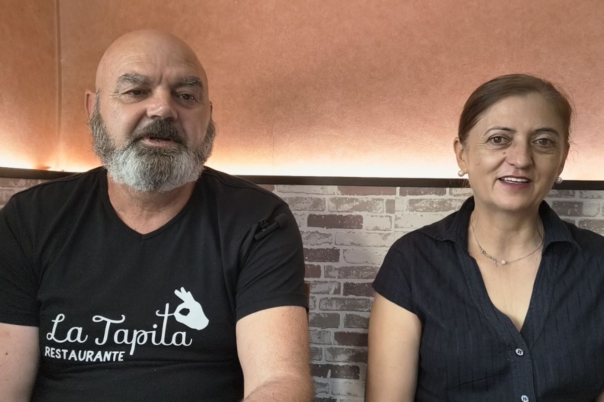 De la România, cu dor: O familie reîntregită în Alicate după ani de despărțire O familie românească a redescoperit fericirea și apartenența într-un mod neașteptat, după ce s-au stabilit în Alicate, Olanda