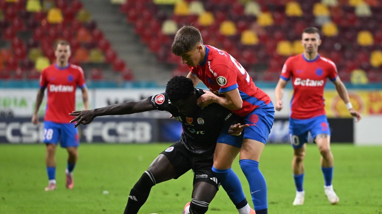 FCSB în căutarea întăririlor de ultimă oră pe piața de transferuri Pe ultima sută de metri a ferestrei de transferuri, FCSB se află într-o amplă campanie de întăriri, având în vedere dificultățile întâmpinate în lupta pentru accederea în play-off