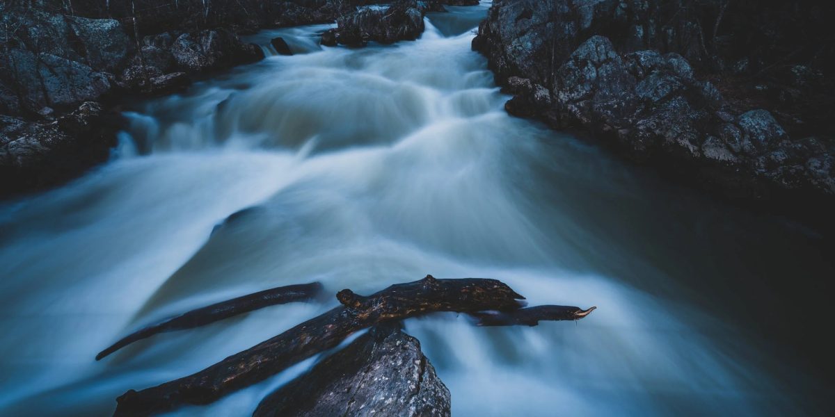 foto-apa.jpg - StiriAlese