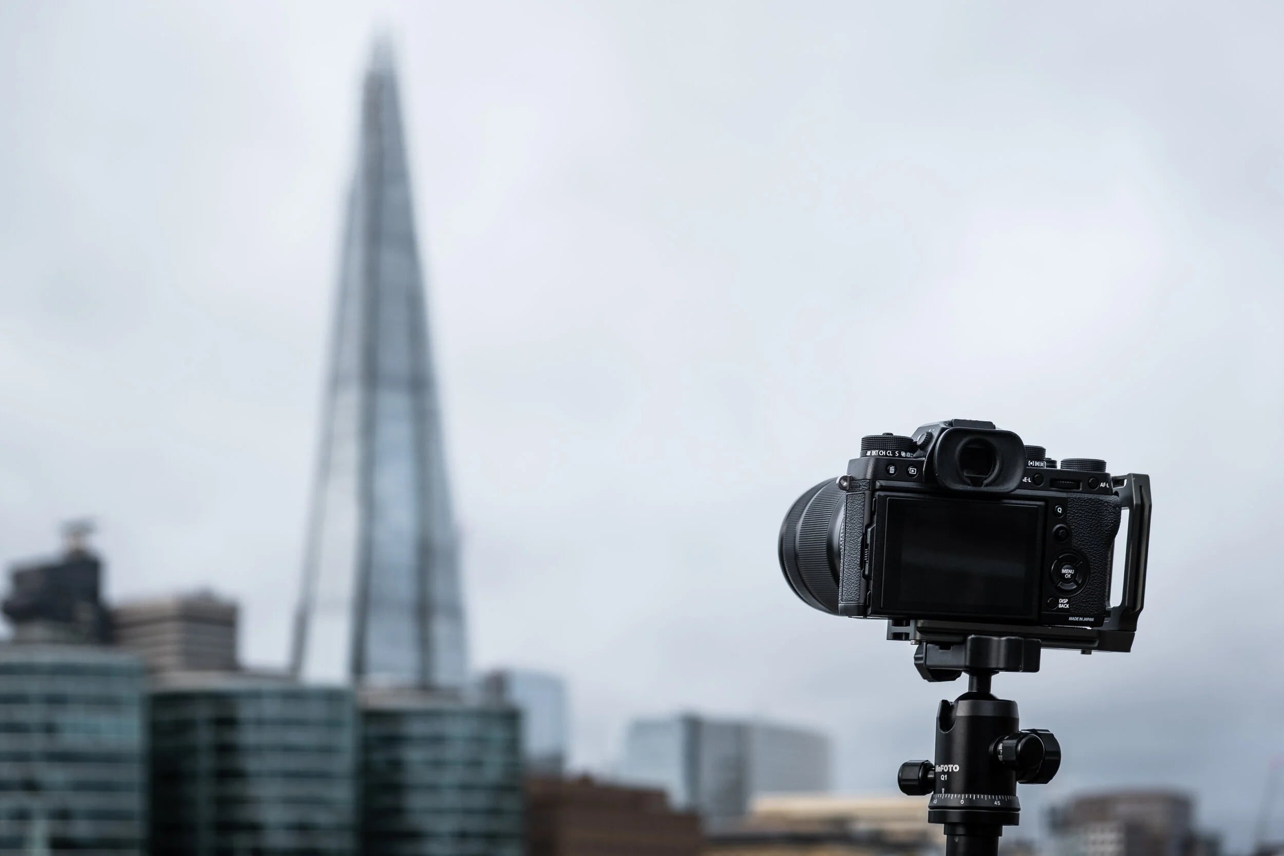 Expunerea fotografiei: îngrijirea detaliilor esențiale în orice condiție de lumină Pentru oricine vrea să scoată maximum din fotografiile sale, înțelegerea și controlul expunerii reprezintă fundamentul