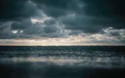 furtuna-innorat-mare-nori-ploaie.jpg - StiriAlese