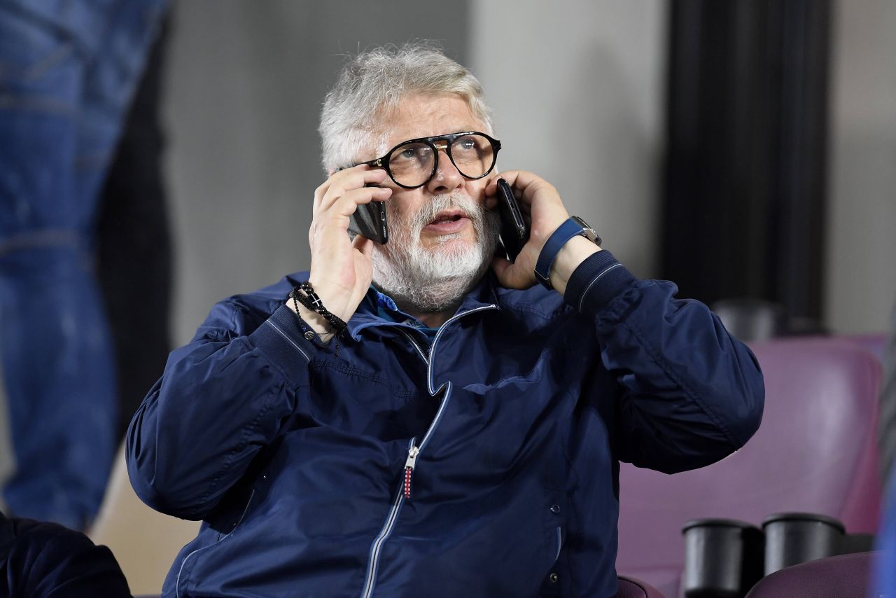 FCSB pe Muchie de Cuțit în Cursa pentru Play-Off FCSB se află într-o situație critică în actuala stagiune, având șanse reduse de a prinde play-off-ul campionatului