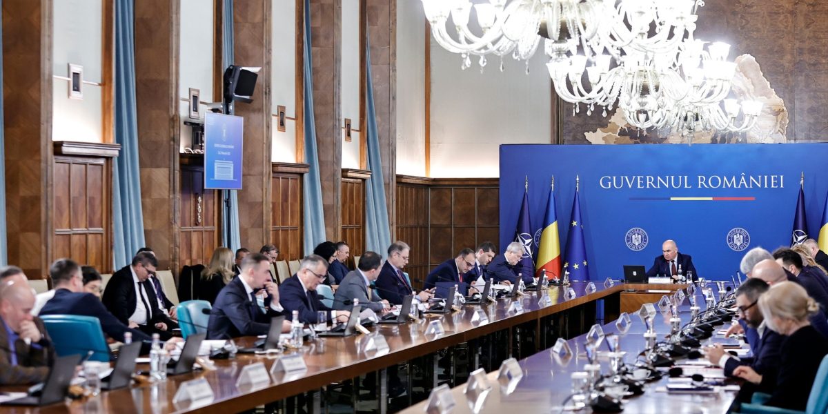 Guvernul a stabilit excepții pentru instituțiile culturale publice în cadrul măsurilor de austeritate În contextul pregătirii pentru reducerea cheltuielilor în sectorul public, Guvernul a adoptat recent o ordonanță de urgență care vizează în mod explicit anumite măsuri de creștere a capacității financiare a aparatului administrativ