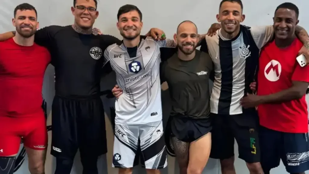 Mauricio Ruffy, luptătorul brazilian din echipa Fighting Nerds, confirmă că rămâne afiliat echipei sale, în ciuda zvonurilor care sugerau o posibilă despărțire