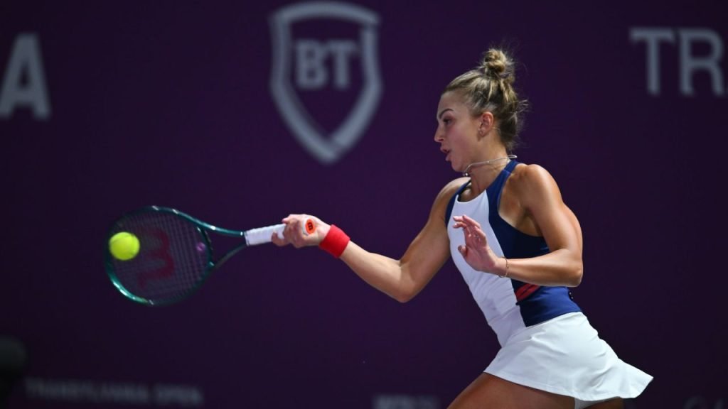 Jaqueline Cristian, un debut strălucit la Transylvania Open Jaqueline Cristian a atras toate privirile în cadrul primului tur al prestigioasei competiții Transylvania Open, demonstrând o formă remarcabilă și o determinare ieșită din comun