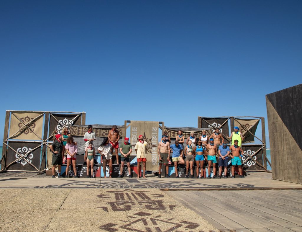 Faimoșii previn înfrângerea în confruntarea cu Războinicii la Survivor Faimoșii au sărbătorit o victorie importantă în cadrul show-ului „Survivor”, după ce au câștigat o recompensă care le-a adus o masă copioasă, subliniind astfel determinarea lor de a domina competiția