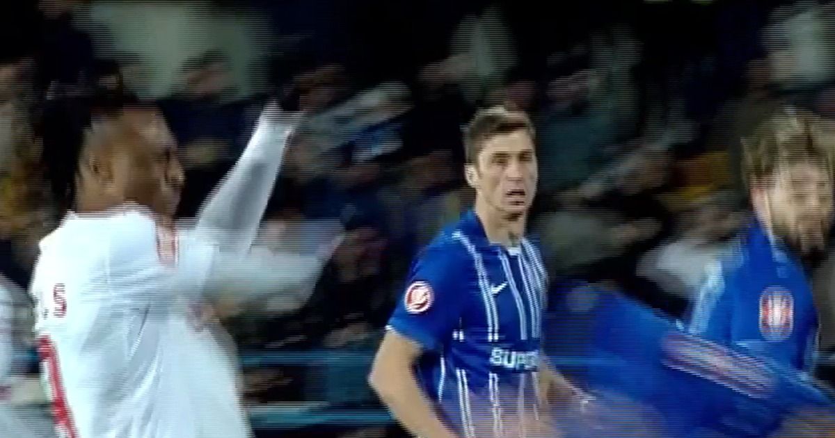 Lovitură dură pentru Dinamo: golgheterul echipei, suspendat la derby!