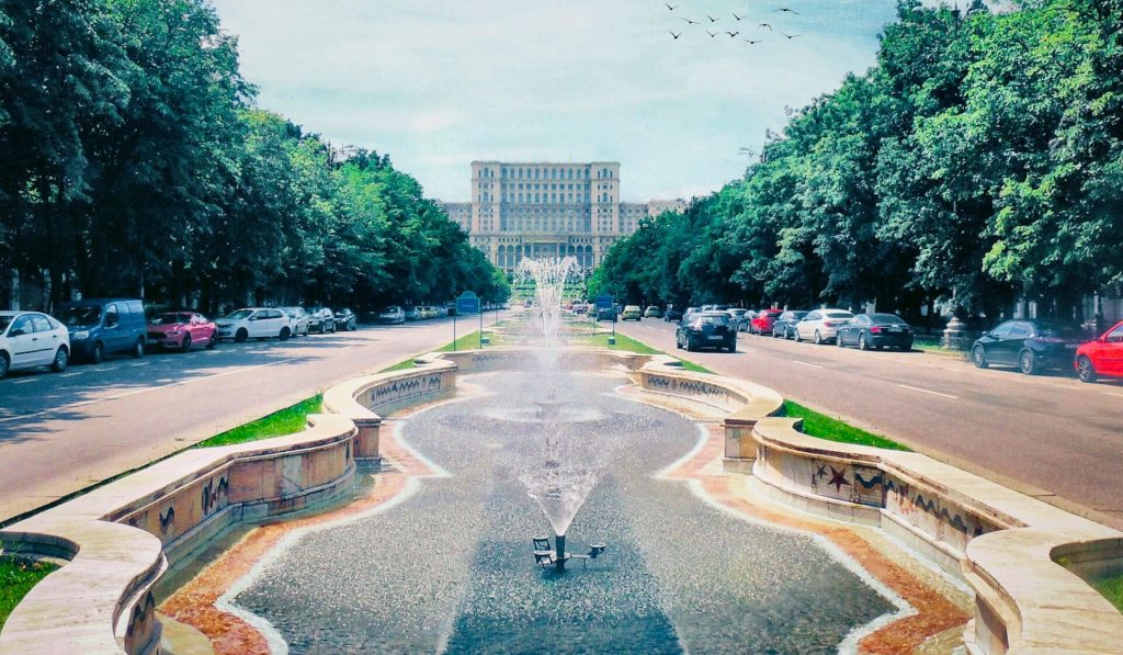 Bucureștiul devine o opțiune din ce în ce mai interesantă pentru producțiile cinematografice europene Orașele europene continuă să concureze pentru a atrage cele mai bune proiecte de filmare, iar în acest peisaj, Bucureștiul ocupă locul al 13-lea, conform unui clasament recent