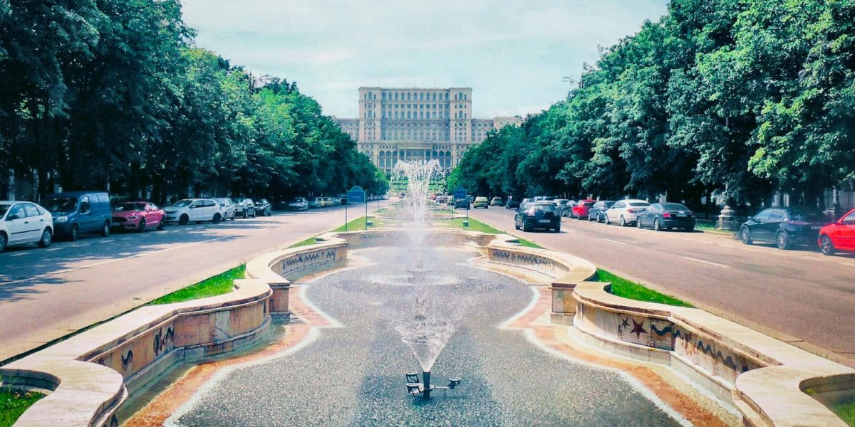 katie-moon-uyRbvQWW6J0-unsplash-1-e1770204254558.jpg - StiriAlese