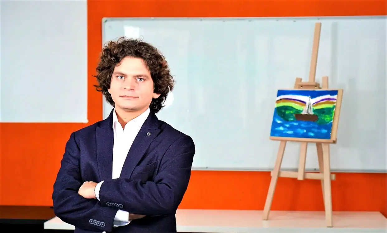 Kristof Lajos, supranumit adesea „antrenorul de genii”, a fost condamnat definitiv la o pedeapsă de 7 ani și 10 luni de închisoare pentru viol și agresiune sexuală asupra a doi frați minori