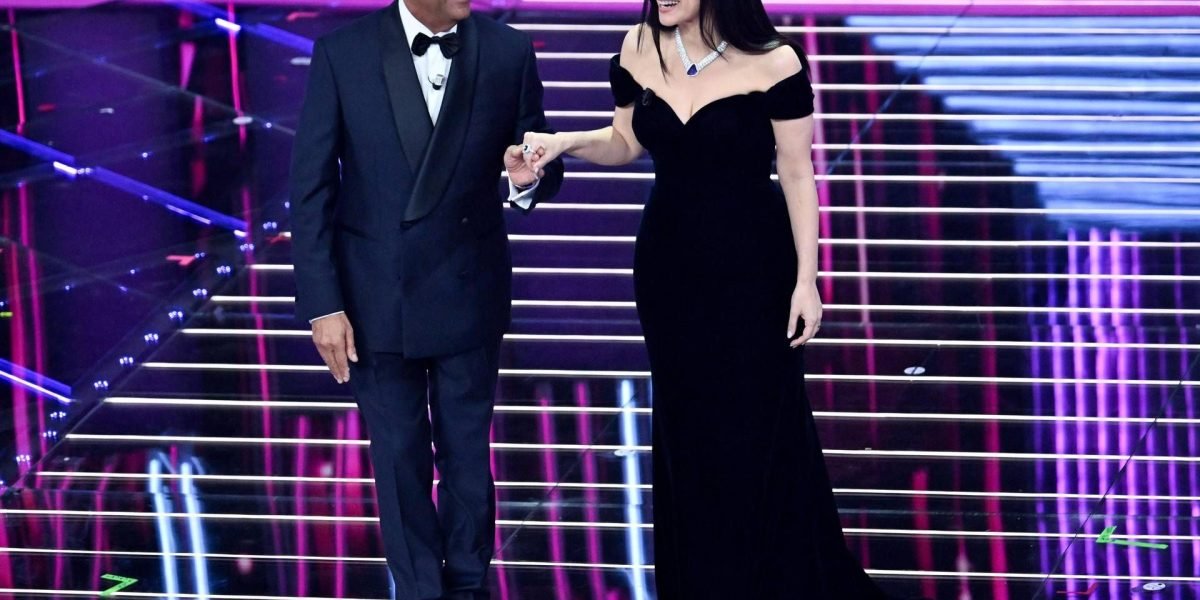 Laura Pausini, în centrul atenției la Sanremo, stârnește un val de reacții!