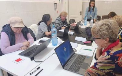 lectii-informatica-seniori-1.jpg - StiriAlese