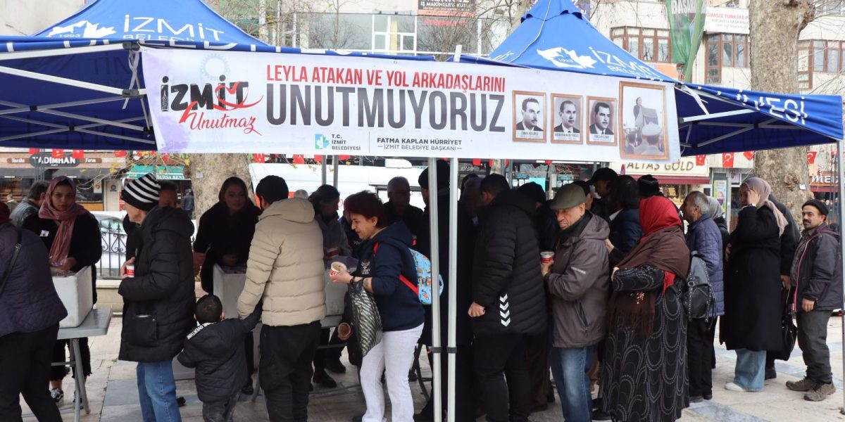 leyla-atakan-ve-yol-arkadaslari-icin-fevziye-camiinde-mevlit-okutuldu-2.jpg - StiriAlese