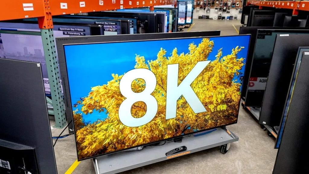 LG Electronics a anunțat oficial o schimbare semnificativă în strategia sa de dezvoltare, decizând să pună pe pauză producția și cercetarea pentru televizoarele 8K, atât în tehnologia OLED, cât și în LCD