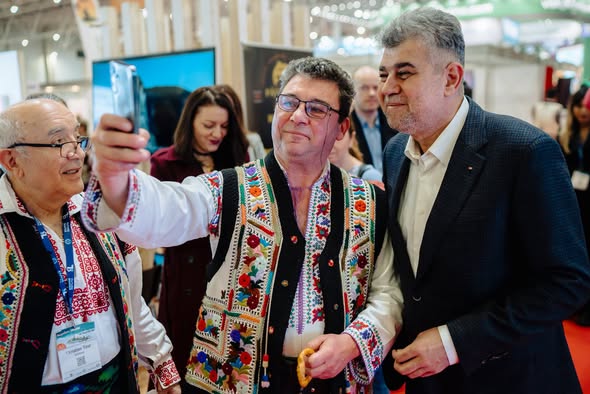 marcel-ciolacu-targ-de-turism.jpg - StiriAlese