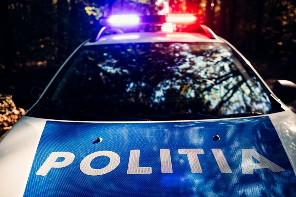 Mai mulți funcționari publici și localnici din comuna buzoiană Calvini sunt cercetați pentru înșelăciune și delapidare, într-un caz care scoate la iveală modul în care o parte a administrației locale ar fi încercat să beneficieze ilegal de fonduri destinate pentru sprijinirea refugiaților ucraineni