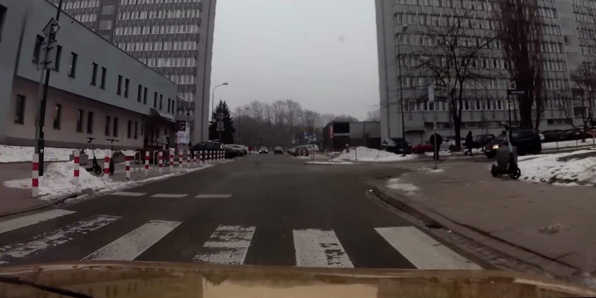 ministru-polonez-pieton-scaled.jpg - StiriAlese