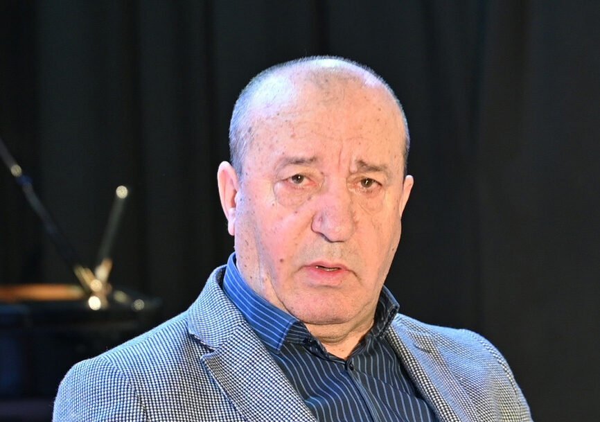 Primarul comunei Chiajna, Mircea Minea, rămâne în centrul unui scandal major, fiind trimis în judecată de Direcția Națională Anticorupție (DNA) în 2023, pentru o serie de acuzații legate de finanțarea ilegală a clubului de fotbal local, Concordia Chiajna