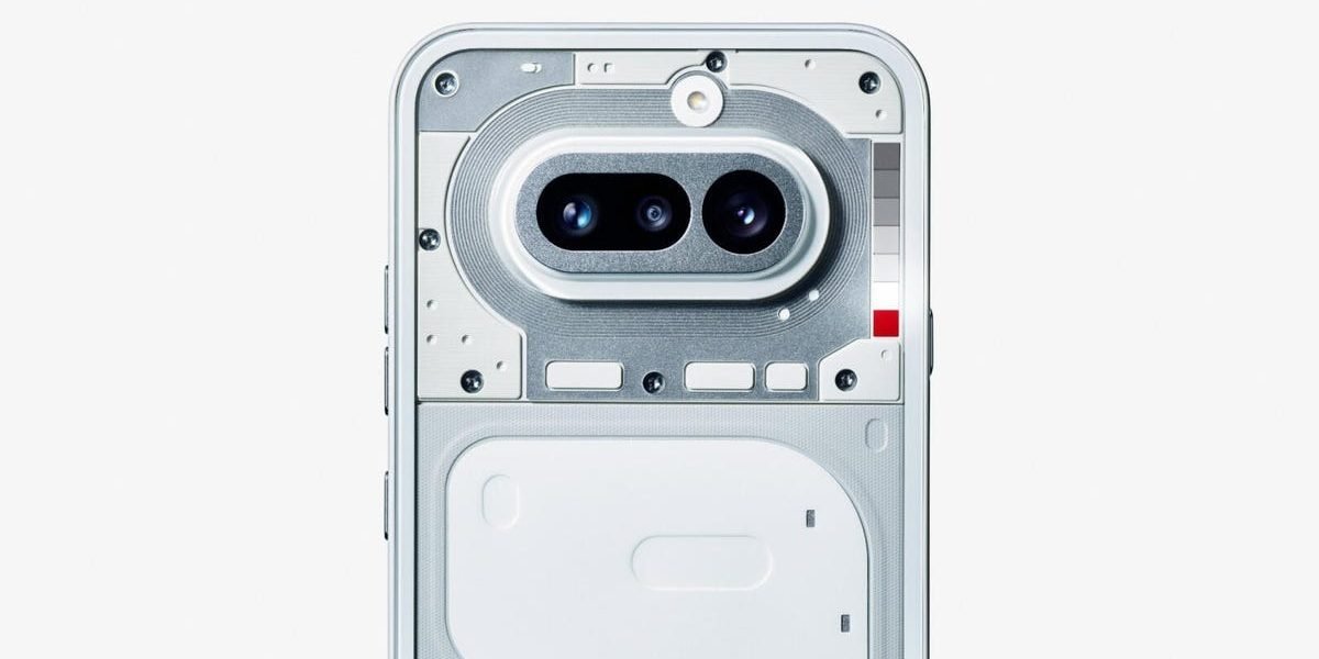 Nothing pregătește terenul pentru o nouă demonstrație de strategie subtilă de teasing, păstrând suspansul înainte de lansarea oficială a telefonului Phone (4a), programată pentru 5 martie la Londra