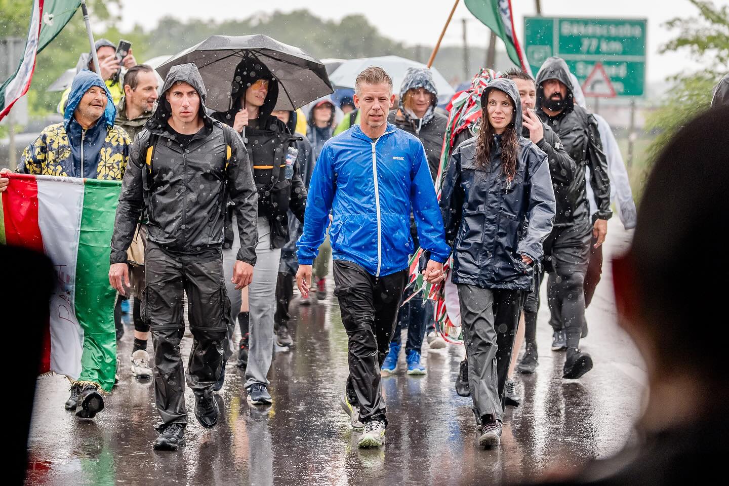 Partidul de opoziție Tisza din Ungaria își stabilește agenda pentru alegerile legislative din acest an, prezentând un program ambițios de 240 de pagini ce propune transformări radicale în economia și integrarea internațională a țării